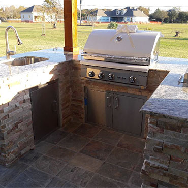 Outdoor Kitchens